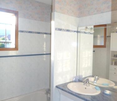 Saint-Joseph-de-Riviere House | vue sur les montagnes dans maison au calme