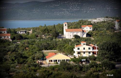 Drage House | Vulinka Pension