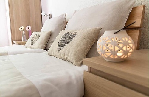 Gerolstein Resort | Vulkaneifel Type B - Three Bedroom Resort, Sleeps 5