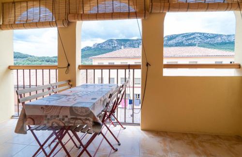Montalban Apartment | VUT CASA ADOBAS