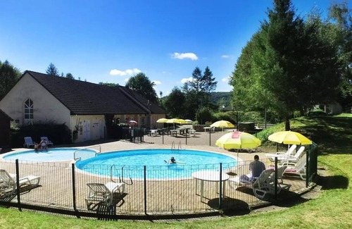 Champs-sur-Tarentaine-Marchal Apartment | VVF Cantal Champs-sur-Tarentaine * - 3-Room Cottage 6 People 1 baby