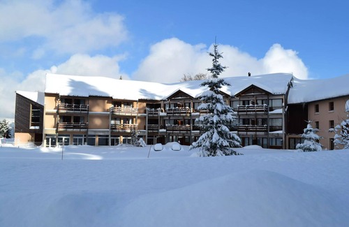 Premanon Apartment | VVF Jura Les Rousses * - 2 Room Apartment 5 People 1 baby