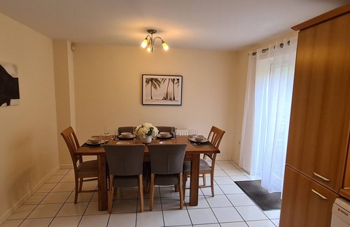 Newark upon Trent House | Vyna Place-Close to City Hospital