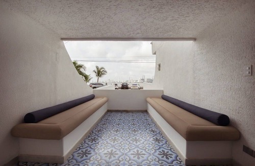 Castillogrande House | w*| Bayfront 2BR Design Home · Castillogrande