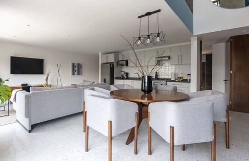 Colonia Roma Apartment | w* | Charming 2BR Duplex in Roma Norte