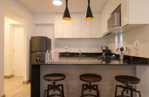 Petit Jean Ocharan Apartment | w*| Enchanting 2BR with Balcony in Miraflores