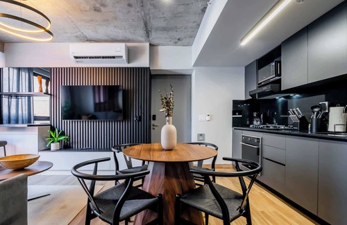 Panama City Apartment | w* | Eternal 1BR w/Great Deco in Centriqo