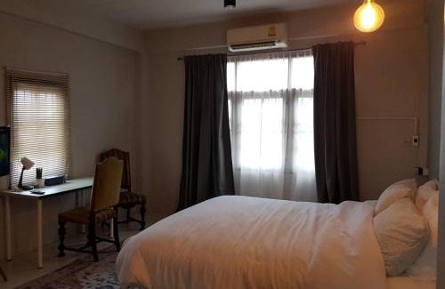 Saphan Sung House | W House Family & Group-Friendly Spacious Cozy Loft, Minburi - 15mins to BKK Airport