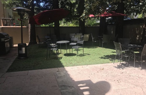 West Menlo Park House | W. Menlo Luxurious executive mansion over 4000sqft