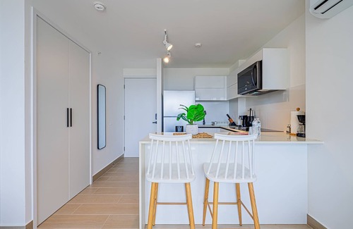 San Francisco Apartment | w* | Preferred 1BR w/Stunning Balcony View