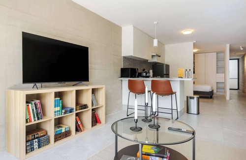 Zona Rosa Apartment | w* | Radiant Loft near Angel De Independencia