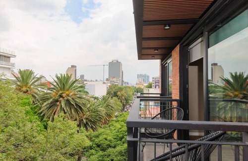 Hipodromo Apartment | w* | Vibrant 2BR with Balcony in Condesa