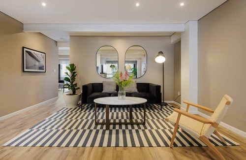 Hipodromo Apartment | w* | Vibrant 2BR with Balcony in Condesa