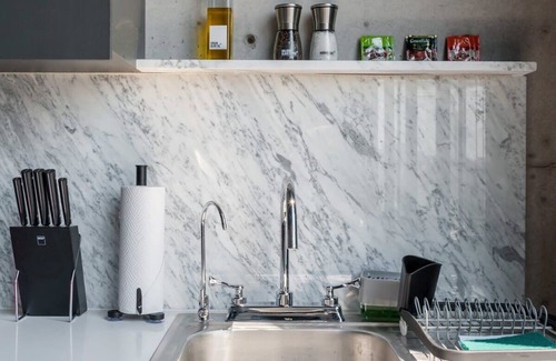 Colonia Roma Apartment | w* | Vibrant Duplex w/Cozy Terrace in Roma Norte