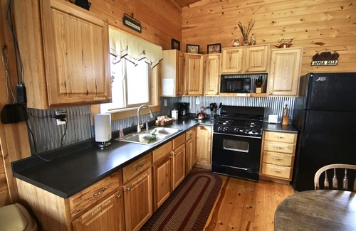 Monticello Cabin | W-W: Ranch Mountain Cabin, Cute and Quaint