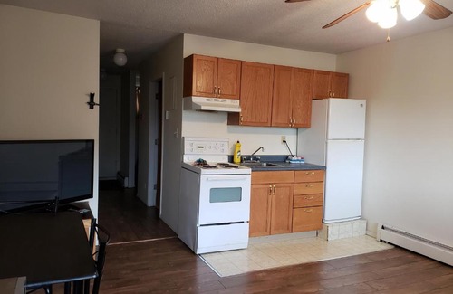 Wabamun Hotel | Wabamun Lake Inn