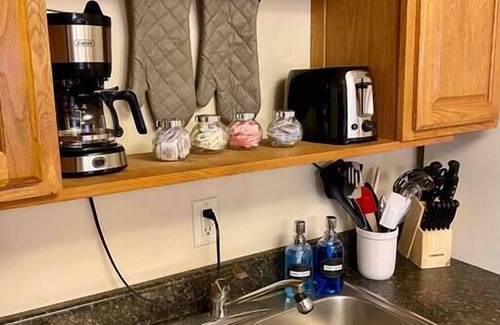 Wabash Apartment | Wabash Eagles Nest 171.5 Apt., 2nd Floor