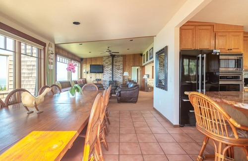 Dillon Beach House | 'Wabi Tei' Serenity with Panoramic Ocean View. Hot Tub, BBQ, XBOX, WiFi, Pets OK