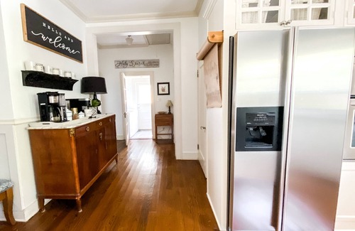 McKinney House | {Waddill Cottage} Historic Downtown McKinney charming Craftsman with pool