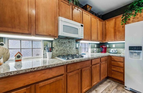 Indio House | Wade/Jen · MantrA House- Boho Oasis- Pool/Spa - 1mi Coachella