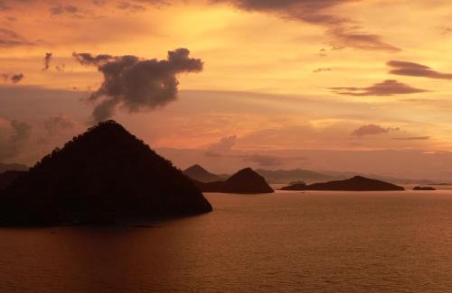 Labuan Bajo Resort | Waecicu Eden Beach Hotel