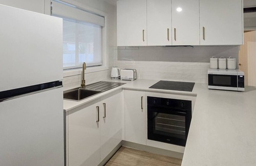 Wagga Wagga Apartment | Wagga Worker's Pad 1