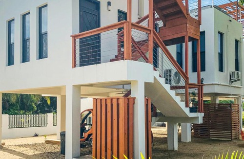 Hopkins House | Wagiya Flats