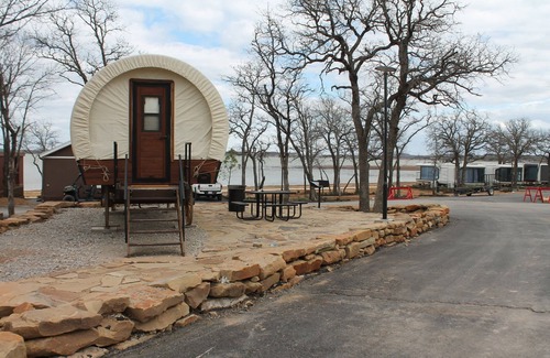 Bridgeport House | Wagon 4 - Elevated West Wagon Stay - Spacious, Cozy, and Charming