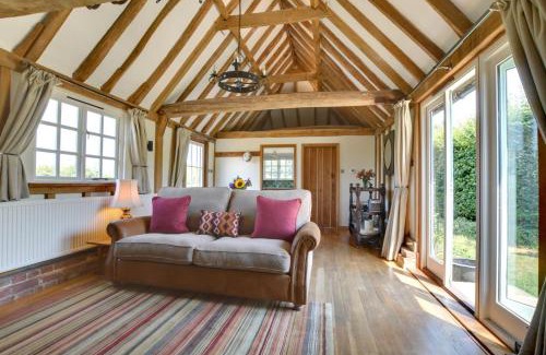 Tenterden House | Wagon Lodge at Forstal Farm