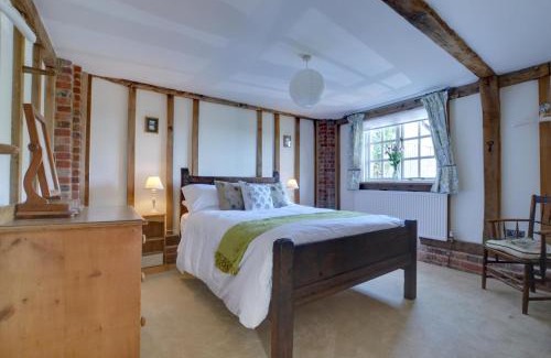 Tenterden House | Wagon Lodge at Forstal Farm