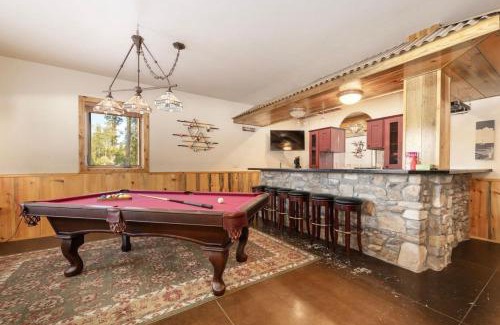 Pole Creek Meadows House | Wagon Ranch Ultimate Retreat with Hot Tub