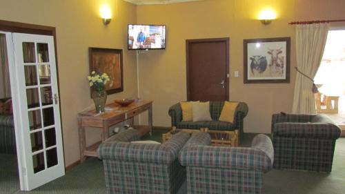 Beaufort West Cabin | Wagon Wheel Country Lodge