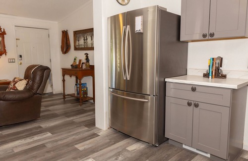 Pahrump House | Wagon Wheel Ranch close to DVNP with hot tub and cowboy pool
