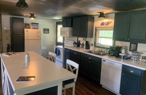 Pulaski House | Wagon Wheel Retreat, Pulaski, TN 3 Bedroom home in the Country. 20% off/weekly