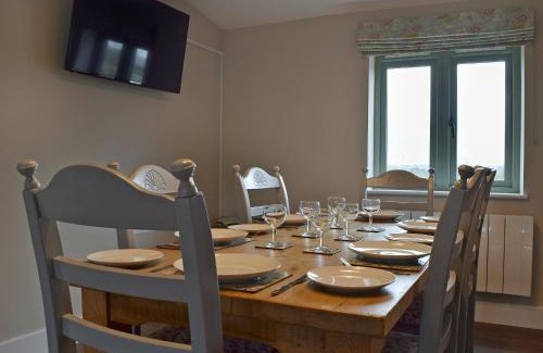 Gumley House | Wagtail Cottage