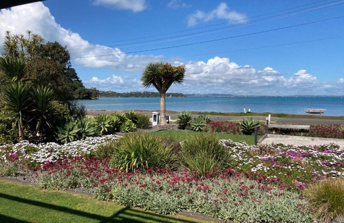 Blackpool Bed & Breakfast | Waiheke Waterfront Lodge