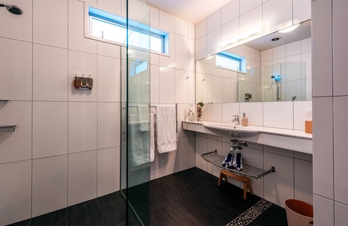 Blackpool Bed & Breakfast | Waiheke Waterfront Lodge