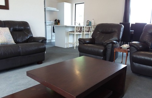 Waihi House | Waihi Getaway - 3 bedroom house in Waihi township