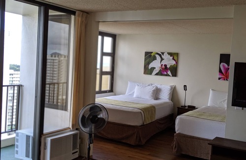 Waikiki Hotel | Waikiki Banyan - Diamond Head/Ocean View, Walk to Beach. Under new mgmt.