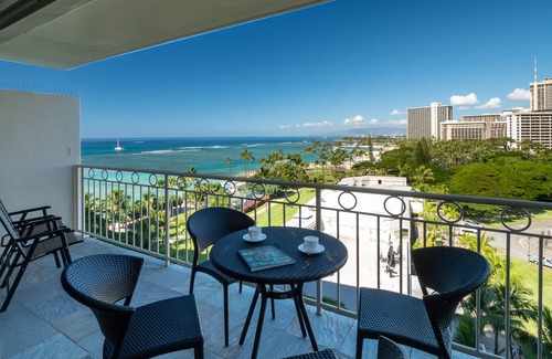 Waikiki Condo | Waikiki Shore by OUTRIGGER