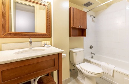Waikiki House | Waikiki Suites | 2 Units | 1BR with 2 Twins | Near Kuhio Ave