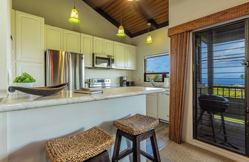 Wailea Condo | Wailea Ekolu 804 | 1BD/2BA | Ocean Views | Prime Wailea Location