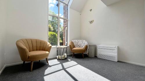 Burnside House | Waimairi Road - Christchurch Holiday Homes