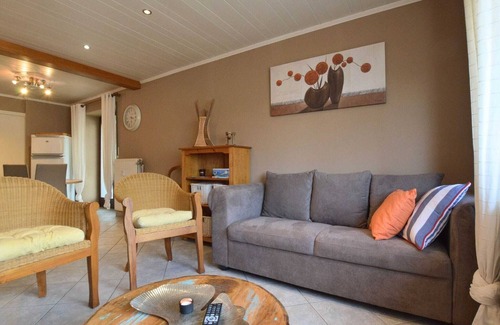Walk Cottage | Waimes Retreat Near Forest