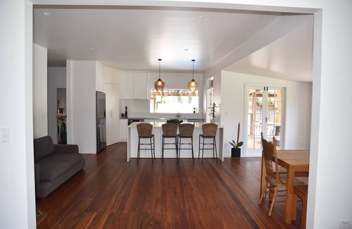Gisborne House | WAINUI GARDEN HIDEAWAY a little gem in a garden paradise