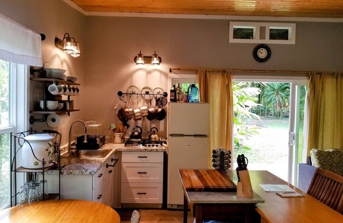 Waipio Cottage | Waipio Gardens Cottage with Waterfall and Beach Access