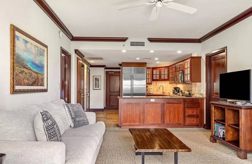 Kapaa Condo | Waipouli Beach Resort B104 Ground floor ocean & pool view, 2 bed 3 bath sleeps 8