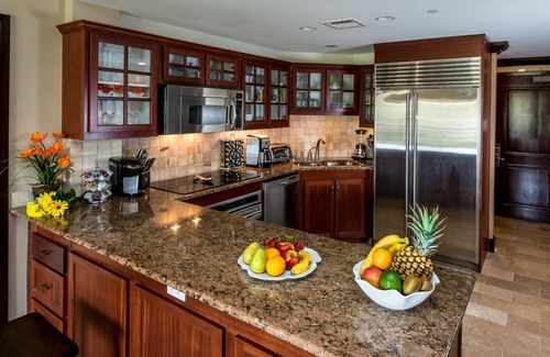 Wailua Condo | Waipouli Beach Resort Exquisite Oceanview Overlooking the Fantasy Pool