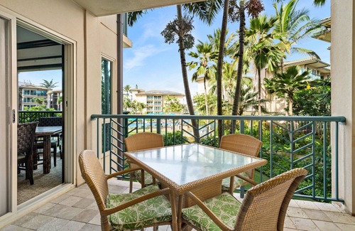 Wailua Condo | Waipouli Beach Resort #F204 - Ocean View 2 Master Bedroom + 3 Bath Condo w/Pool
