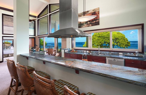 Kapaa Condo | Waipouli Beach Resort H201 - Presidential Suite Oceanfront Penthouse Luxury